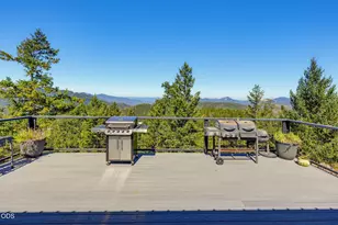 7036 Griffin Ln, Jacksonville, OR 97530 - Photo 40