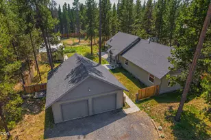 17465 Snow Goose Rd, Bend, OR 97707 - Photo 34