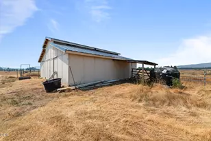 14525 Natoma Ave, White City, OR 97503 - Photo 28