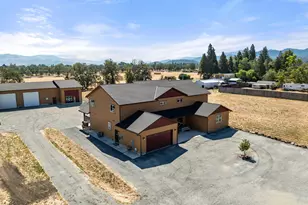 1213 Casino Rd, Medford, OR 97501 - Photo 64