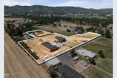1213 Casino Road, Medford, OR 97501 - Photo 70