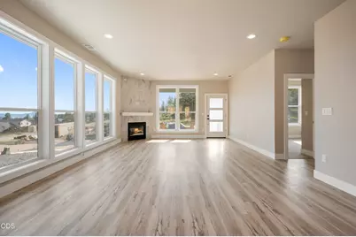 1178 W Ridge Drive #112, Klamath Falls, OR 97601 - Photo 4
