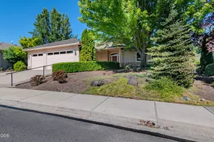 401 Golf View Dr, Medford, OR 97504 - Photo 34