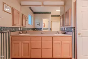 401 Golf View Dr, Medford, OR 97504 - Photo 18