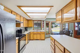 1609 Leonard Rd, Grants Pass, OR 97527 - Photo 16