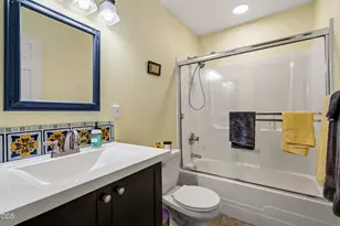 426 Chestnut St, Ashland, OR 97520 - Photo 22
