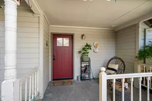 426 Chestnut St, Ashland, OR 97520 - Photo 2
