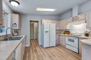 19493 Buck Canyon Rd, Bend, OR 97702 - Photo 6