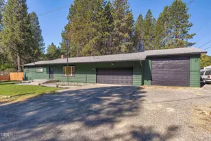 388 Genverna Glen, Grants Pass, OR 97527 - Photo 1