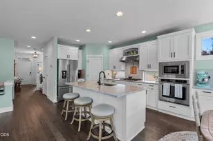 20867 SE Sunniberg Ln, Bend, OR 97702 - Photo 18
