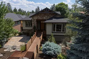 1299 NW Ogden Ave, Bend, OR 97703 - Photo 2