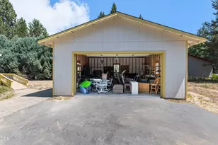 17472 Curlew Dr, Bend, OR 97707 - Photo 6