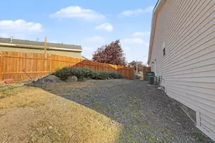 2348 James Martin Ct, Klamath Falls, OR 97601 - Photo 26