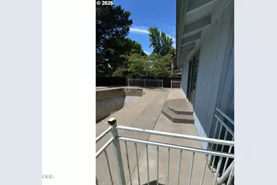 2122 Hill Way, Medford, OR 97504 - Photo 22