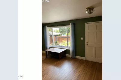 2122 Hill Way, Medford, OR 97504 - Photo 2