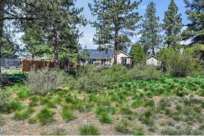 19563 Apache Road, Bend, OR 97702 - Photo 42