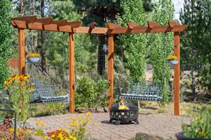 19563 Apache Rd, Bend, OR 97702 - Photo 40