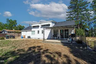 225 Cheryl Ln, Phoenix, OR 97535 - Photo 38