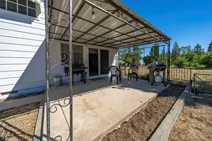 225 Cheryl Ln, Phoenix, OR 97535 - Photo 40