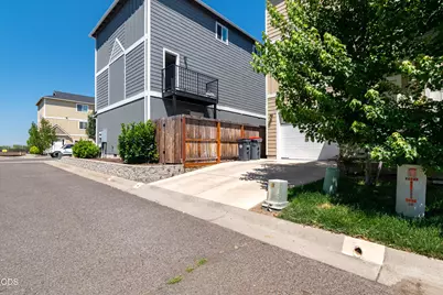 7810 Jacqueline Way, White City, OR 97503 - Photo 14