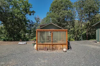 1800 Lampman Road, Gold Hill, OR 97525 - Photo 50