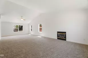1950 SW 36th St, Redmond, OR 97756 - Photo 4