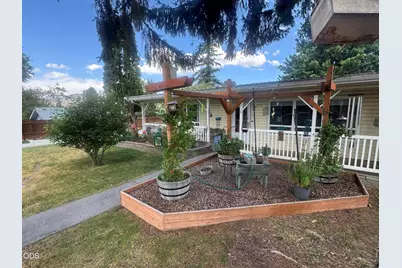 5215 Summit Street, Klamath Falls, OR 97603 - Photo 2