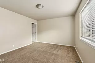 21326 Starling Dr, Bend, OR 97701 - Photo 16