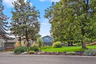 6727 Kimberly Ct, Klamath Falls, OR 97603 - Photo 2