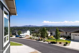 3525 SW Hillcrest Ct, Redmond, OR 97756 - Photo 8