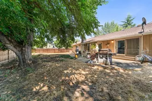2991 Barclay Rd, Medford, OR 97504 - Photo 10