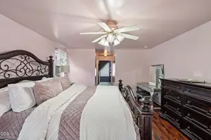 472 Phyllis Dr, Eagle Point, OR 97524 - Photo 10