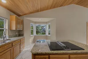 248 Mountain View Blvd, Klamath Falls, OR 97601 - Photo 10