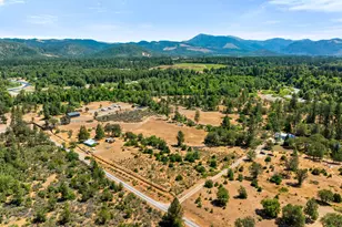 699 Pine Cone Dr, Cave Junction, OR 97523 - Photo 1