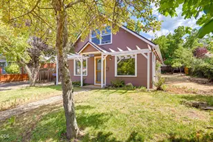 1040 E Main St, Ashland, OR 97520 - Photo 2