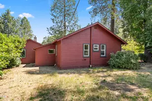 105 Maple St, Phoenix, OR 97535 - Photo 20