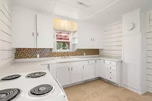 105 Maple St, Phoenix, OR 97535 - Photo 8