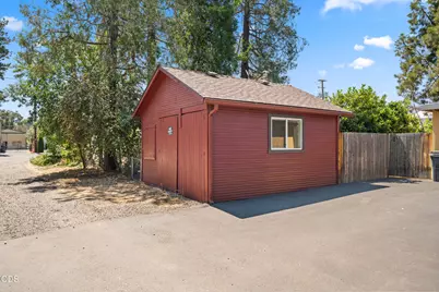 105 Maple Street, Phoenix, OR 97535 - Photo 28
