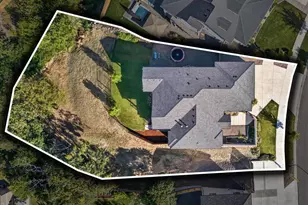 670 Forest Ridge Dr, Medford, OR 97504 - Photo 88