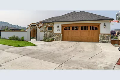 670 Forest Ridge Drive, Medford, OR 97504 - Photo 2