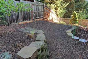 4600 Cloudcrest Dr, Medford, OR 97504 - Photo 48