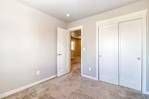 61618 SE Depot Loop, Bend, OR 97702 - Photo 28