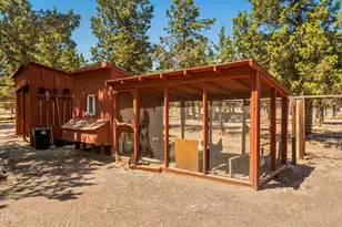 17760 Edmundson Rd, Sisters, OR 97759 - Photo 58