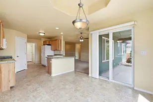 592 NE Redwood Ave, Redmond, OR 97756 - Photo 6