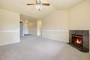 592 NE Redwood Ave, Redmond, OR 97756 - Photo 4
