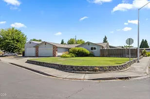 7680 Gladstone Ave, White City, OR 97503 - Photo 2