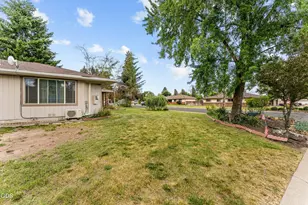 5545 Sylvia Ave, Klamath Falls, OR 97603 - Photo 8