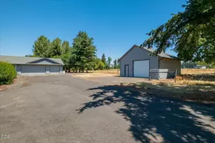 7683 Parker Ln SE, Turner, OR 97392 - Photo 6