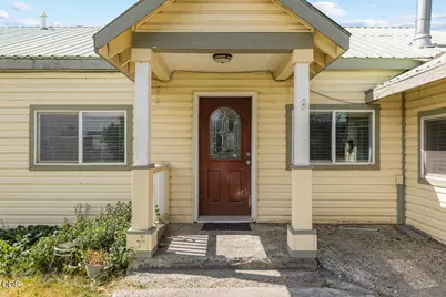 1140 Morningside Lane, Klamath Falls, OR 97603 - Photo 2