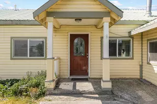 1140 Morningside Ln, Klamath Falls, OR 97603 - Photo 2